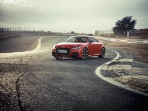 Audi TT RS Coupe 2016 года  (WW)